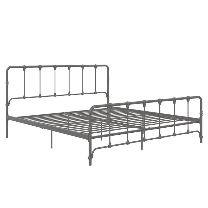 Letto in metallo stile rustico con testiera ricurva e dettagli a pinnacolo vintage