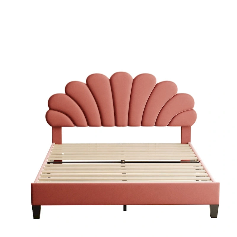 Letto imbottito con testiera floreale
