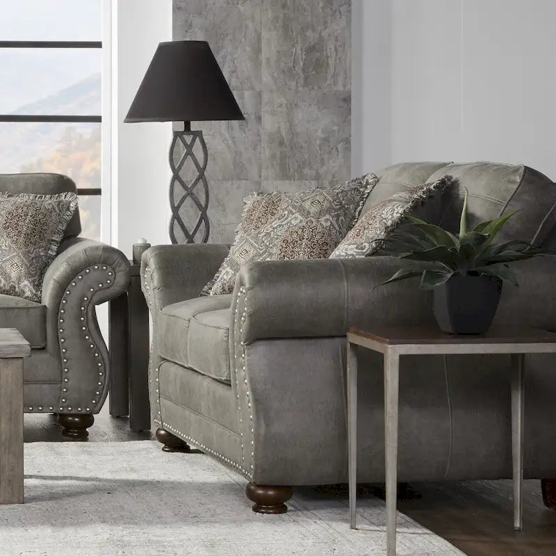 Divanetto "Loveseat" in Similpelle Grigio Pietra con Borchie