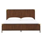 Letto a piattaforma a profilo basso con staffe ad accento oro in stile Campaign